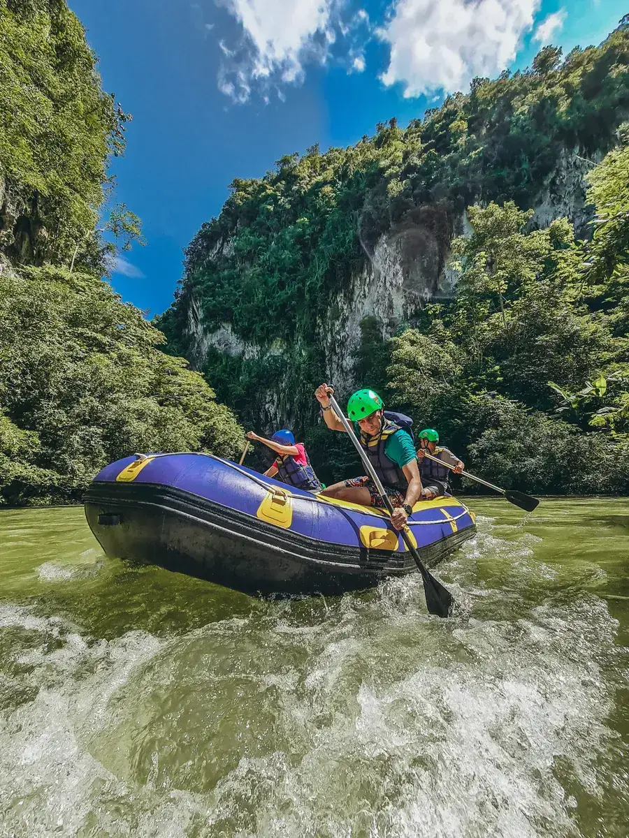 Rafting on the Río Claro