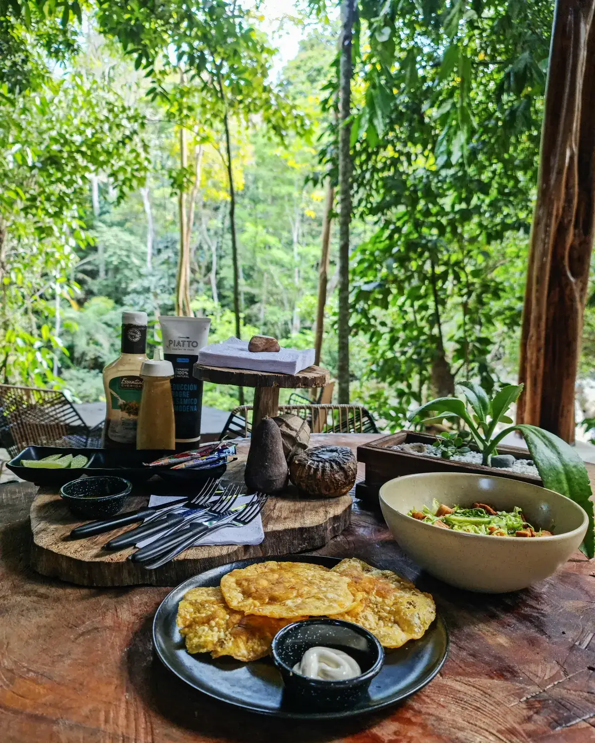A table set at the EntreAguas restaurant, in the forest